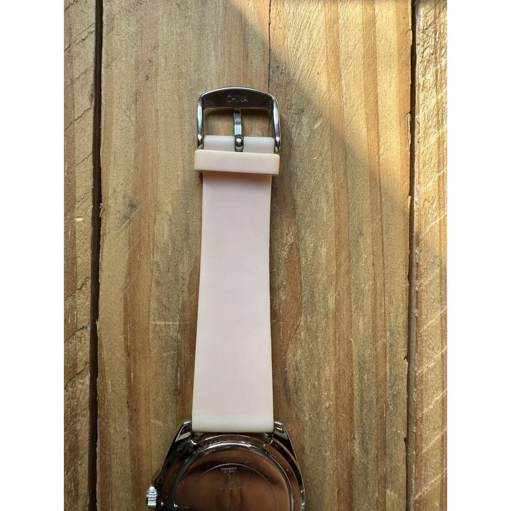 Guess Ladies Multifunction Pink Watch G10197L Water Resistant To 350 FT WORKS - Picture 12 of 14